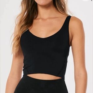 Gilly Hicks recharge bra